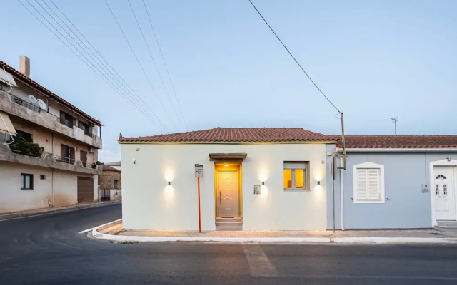 Filiatra Charming Urban Escape Your Cozy Retreat
