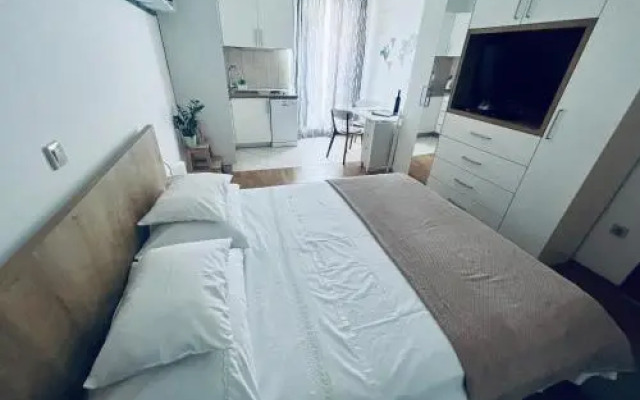 Jakov Apartments