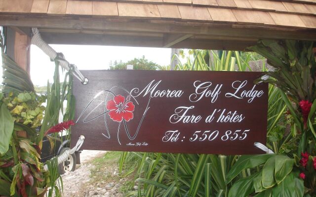 Отель Moorea Golf Lodge Французская Полинезия, Папеэте - отзывы, цены и фото номеров - забронировать отель Moorea Golf Lodge онлайн вид на фасад