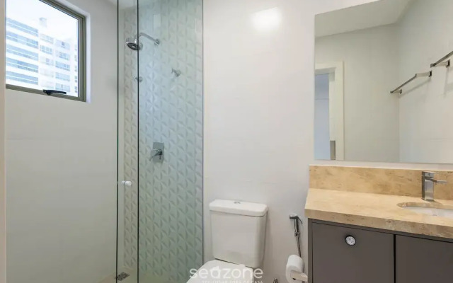 Apt w/ Gourmet Balcony 550m From the Beach Lle0204