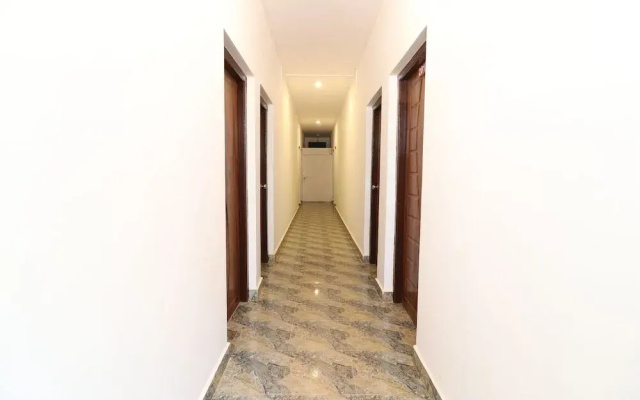 OYO 85106 Hotel Elvin,s Place