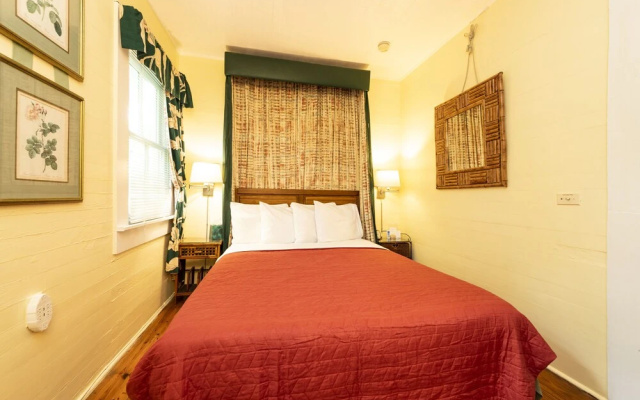 Knowles House B&B