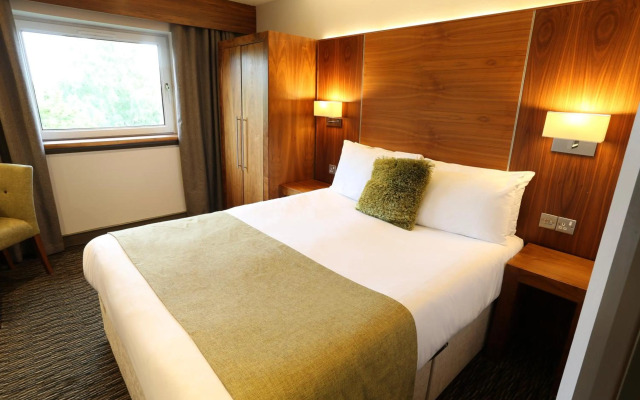 Mondo Hotel