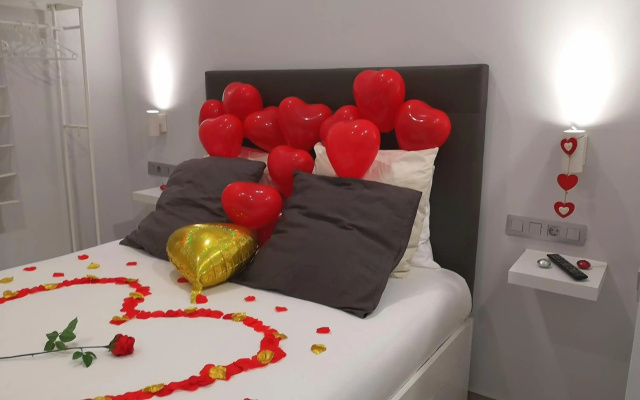 ERES EMERITA "Apartamentos & Suites"
