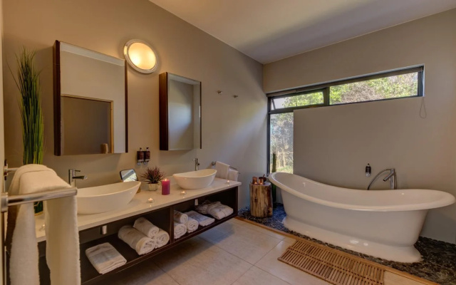 Oceans Villa