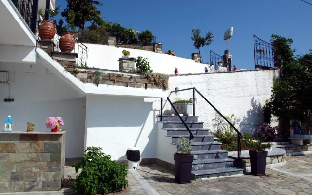 Paradeisos Double Room 3