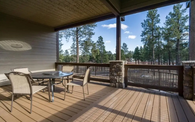 Pine Hollow Retreat