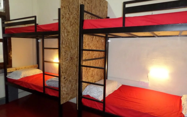 Yote Flashpackers - Hostel