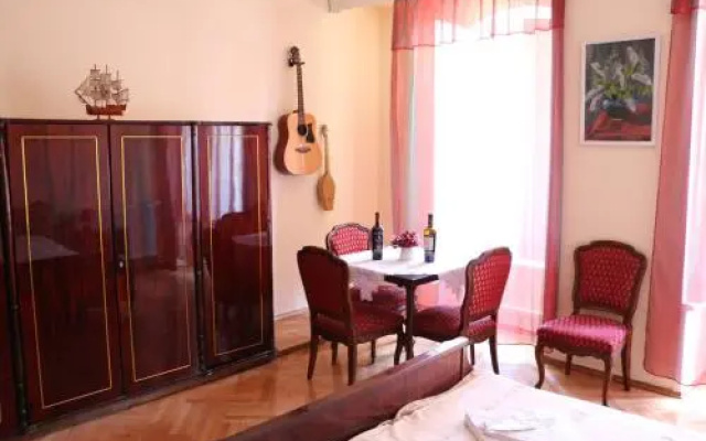 K&N Guesthouse