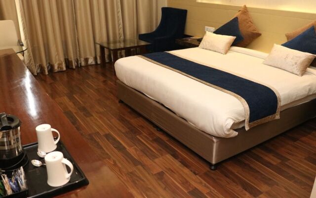 Hotel Lakhdatar
