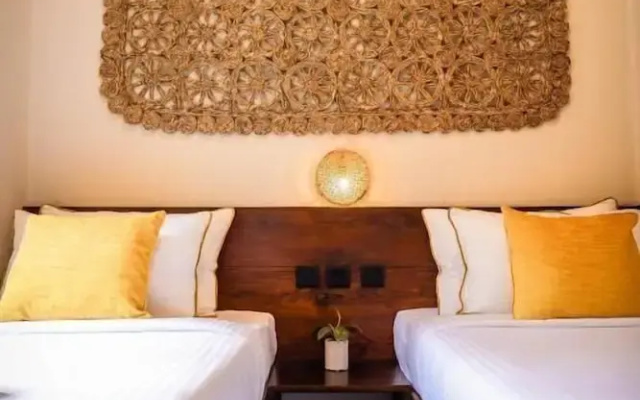 Banana Bunks Kandy