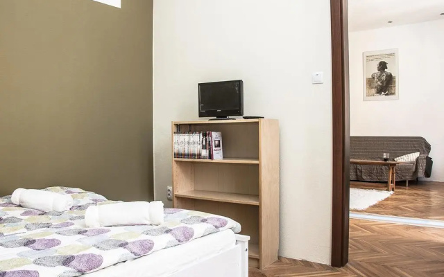 Miraculous Lights Apartman