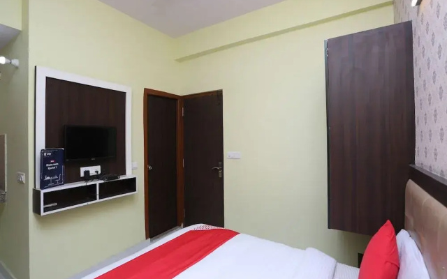 Chirag House By OYO Rooms