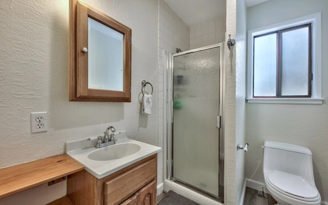 1418s The Skyline Retreat 3 Bedroom Home by Redawning