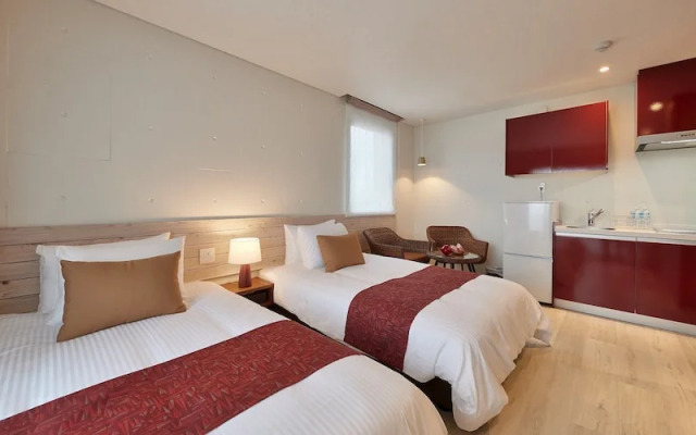 Yomitan Condhotel ND