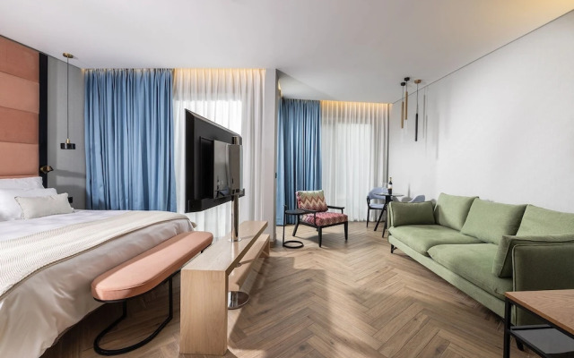 Almond Hotel – Adults Only