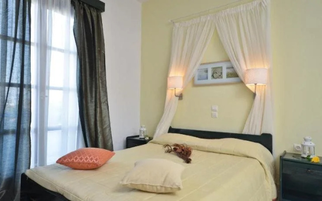 Dilino Hotel Studios