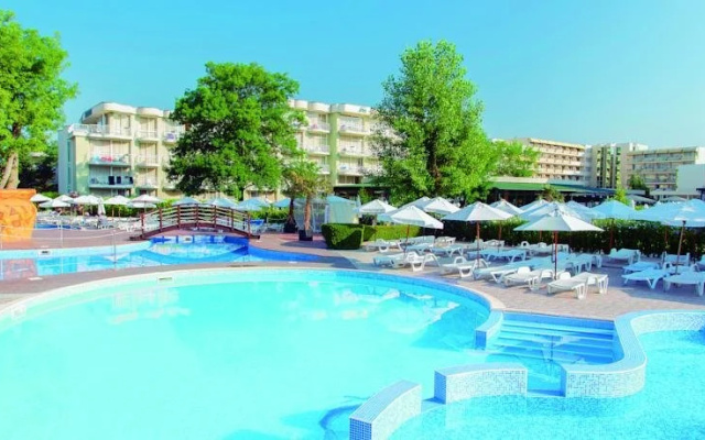 Hotel Flora Park