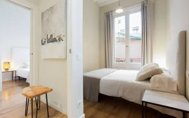 Bright and modern 4bedroom with terrace in Las Ramblas P2