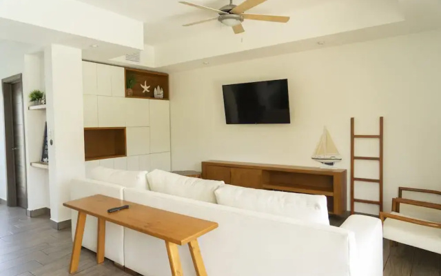 Pool Access 2 Bedrooms 7 People Monterrico