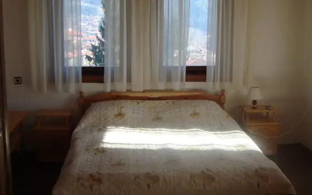 Guest House Roden Dom