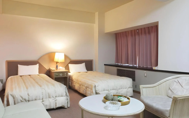Atami New Fujiya Hotel