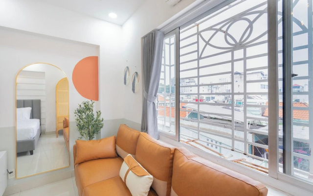 SAZI Church View Home - Free Nails/HairWash