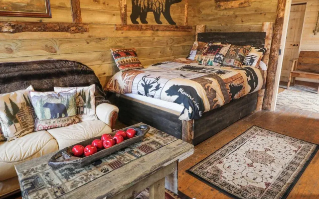 Bear Claw Lodge