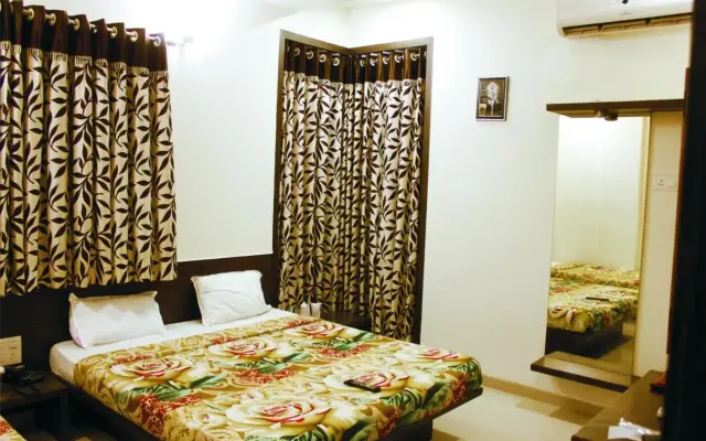 Shradha Saburi Palace Shirdi