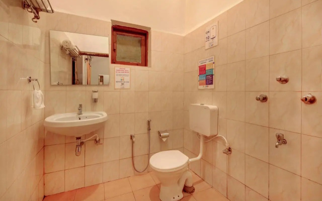 Gostops Goa, Calangute - Rooms & Dorms