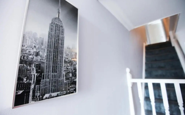 Honest Hospital House Apartment 1