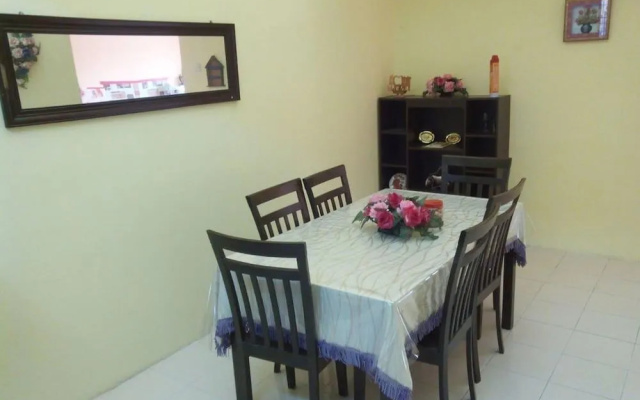 Zaida Homestay Changlun