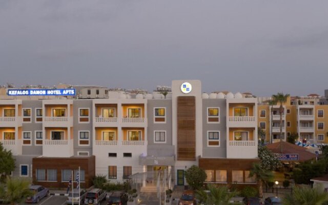 Damon Hotel Apartments вид на фасад