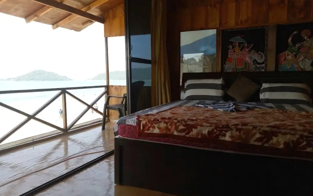 Royal Touch Beach Huts & Restaurant
