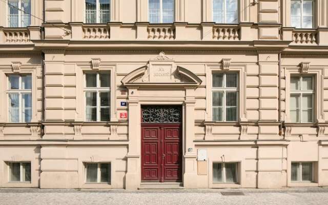 Отель Quentin Prague Чехия, Прага - отзывы, цены и фото номеров - забронировать отель Quentin Prague онлайн вид на фасад