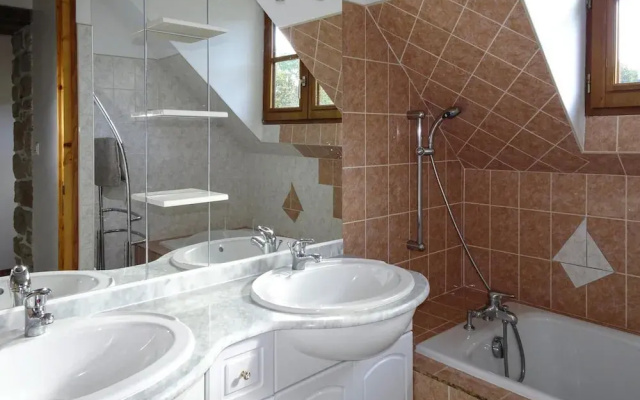 Apartment in Benodet Near Sandy Beaches