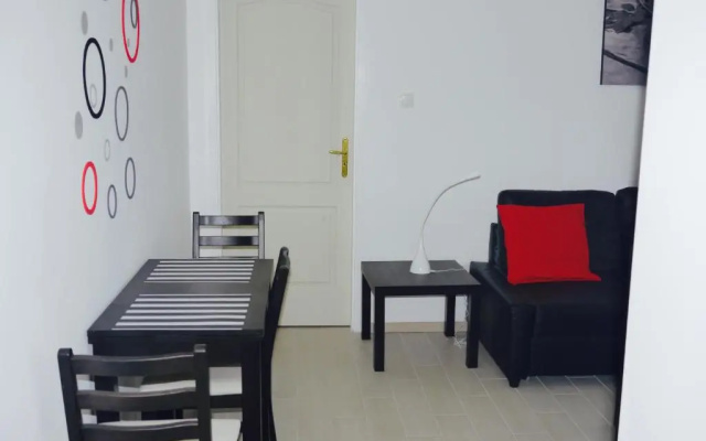 Inner-City Flat (Adults Only)