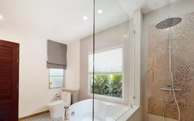 Central Rawai Private Pool Villa  V292