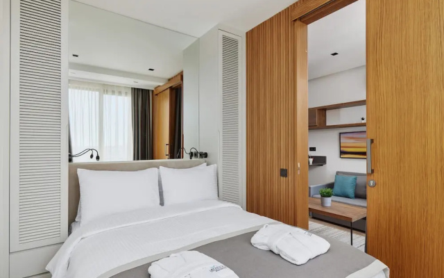 Bayview Hills Luxury Residences
