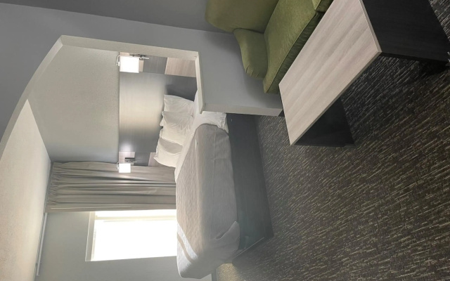 Quality Suites Abilene Mall Area