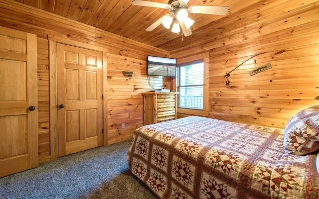 Hemlock Manor by Jackson Mountain Rentals