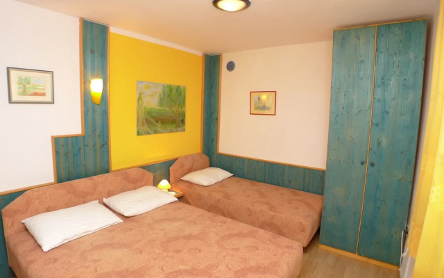 Apartment for 3 Persons With Beautiful Terrace