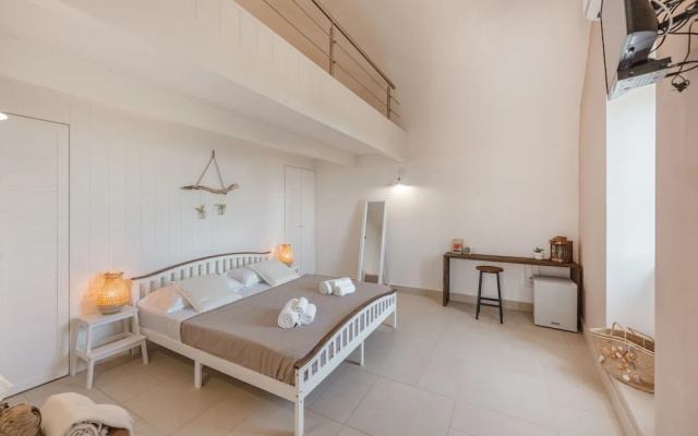 Calacala rooms, restaurant & farm experience