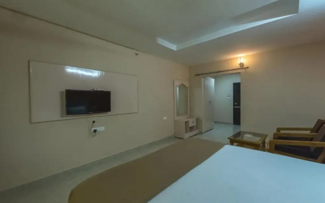 Hotel Kola Grand