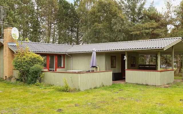6 Person Holiday Home in Rodby