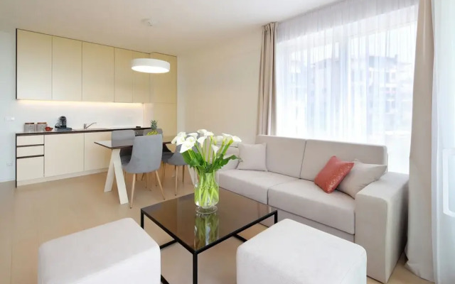Modern apartment near the sea