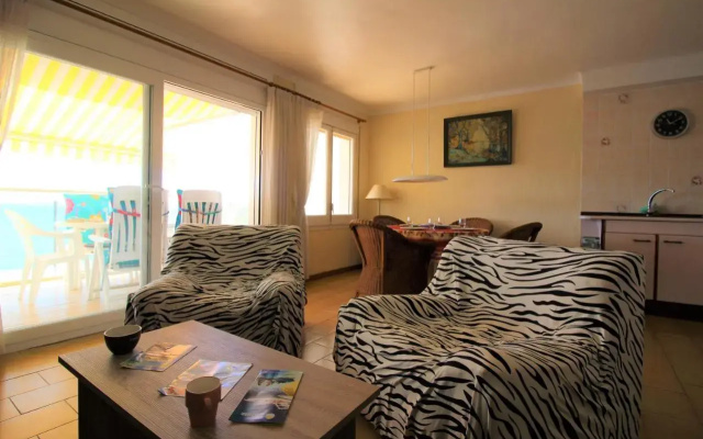 3335 Mirador II