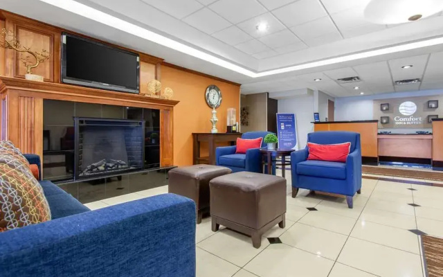 Comfort Inn & Suites