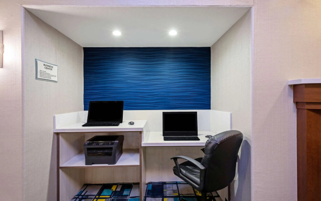 La Quinta Inn & Suites by Wyndham Manteca - Ripon