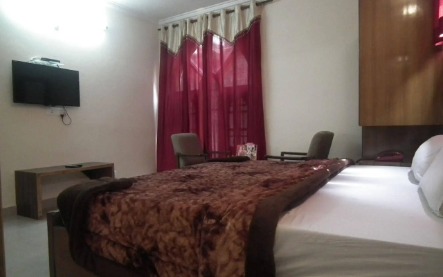 Hotel Crystal